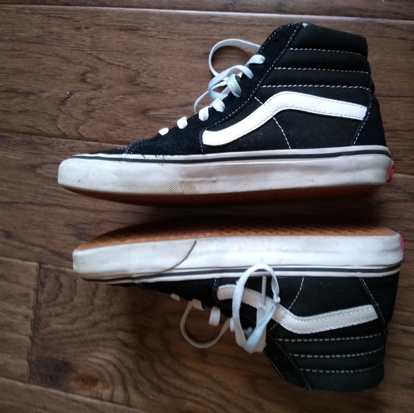 non suede vans